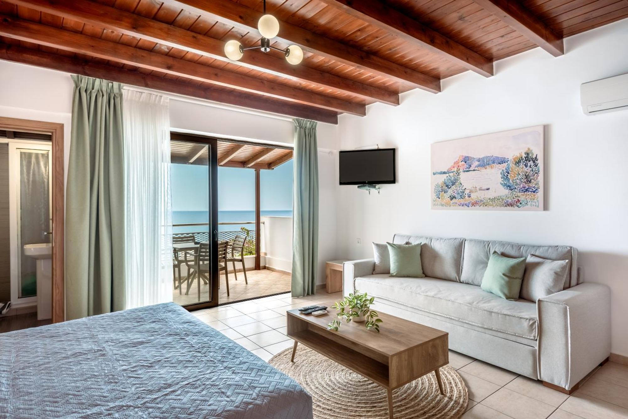 Superb Apartments Kriaras Sea View In Sfakia Khóra Sfakíon Eksteriør bilde