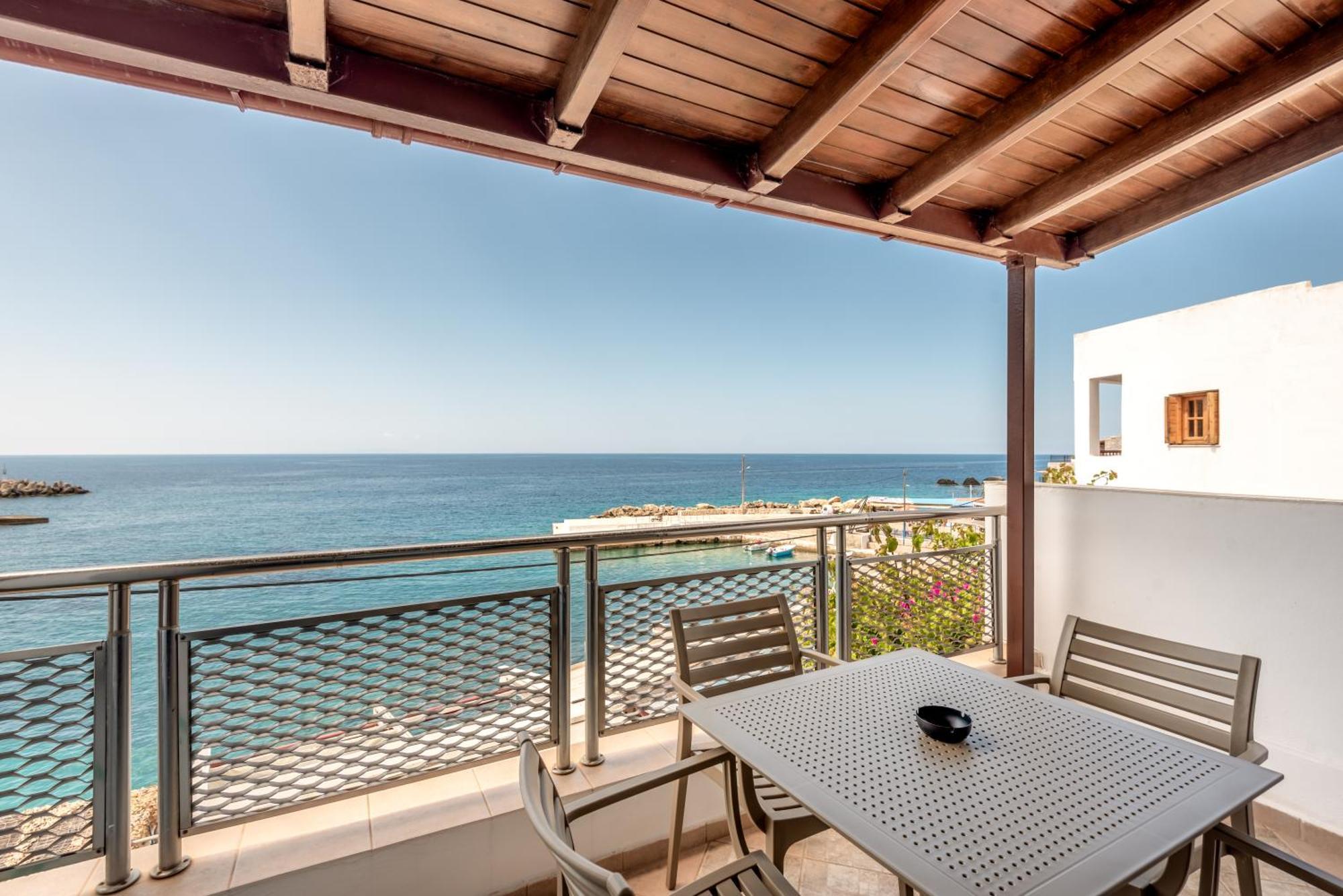 Superb Apartments Kriaras Sea View In Sfakia Khóra Sfakíon Eksteriør bilde